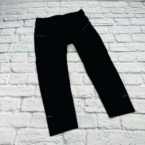 Athleta Relay Capri 2.0 Womans Size Small Black Yoga Casual Athletic